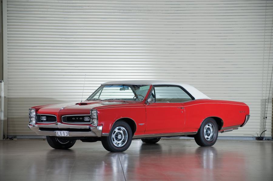  Pontiac GTO Coupe 1966 года  (фото 1 из 16)